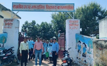 राजकीय उच्च माध्यमिक विद्यालय बामनवास कांकड़ में  स्वच्छ भारत मिशन के तहत निकाली जागरूकता रैली: किया श्रमदान