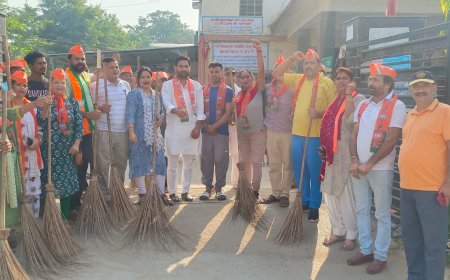भारतीय जनता पार्टी मंडल भिवाड़ी ने गांधी व शास्त्री की जयंती के उपलक्ष में चलाया स्वच्छता अभियान
