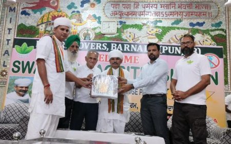 पॉलिथीन मुक्त धरती अभियान के लिए शिक्षक विश्नोई को किया बरनाला मे सम्मानित