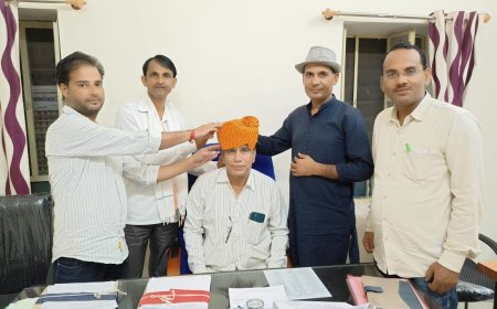 उदयपुरवाटी विकास अधिकारी लक्ष्मी नारायण मीणा का अभिनंदन