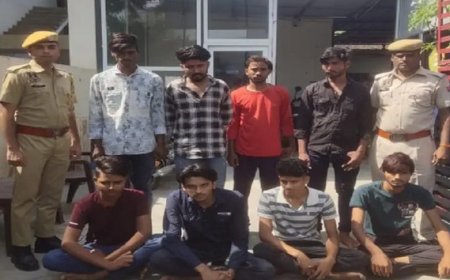 साइबर ठगी के लिए फर्जी बैंक खाता एवं फर्जी आधार कार्ड उपलब्ध कराने वाली गैंग के आठ बदमाश गिरफ्तार