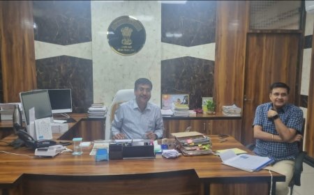 जिला कलेक्टर ने चुनाव आयोग के छह एप का प्रचार-प्रसार करने हेतु अधिकारियों को दिए निर्देश