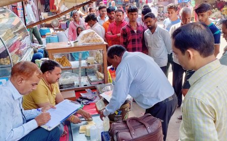 खाद्य निरीक्षक टीम ने मिठाई की दुकानों का किया निरीक्षण