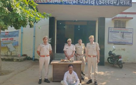 लक्ष्मणगढ़ पुलिस ने  नाकाबंदी एवं सघन चैकिंग के दौरान 23 लाख 50 हजार रूपये  एवं 2 ट्रक किए जप्त