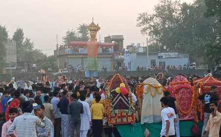 असत्य पर सत्य की विजय रावण के 65 फीट ऊंचे पूतले का हुआ दहन