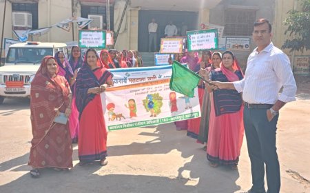 आमजन को मतदान के प्रति जागरूक करने के लिए आंगनबाड़ी कर्मियों ने निकाली रैली