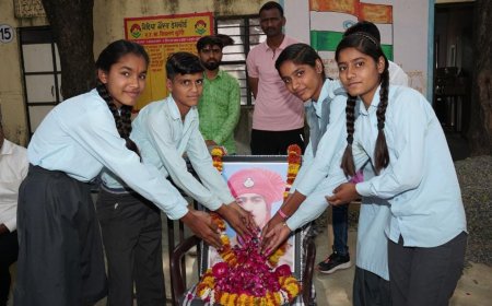 शहीद दयाराम गुर्जर की द्वितीय पुण्यतिथि पर स्वेटर वितरण कार्यक्रम आयोजित