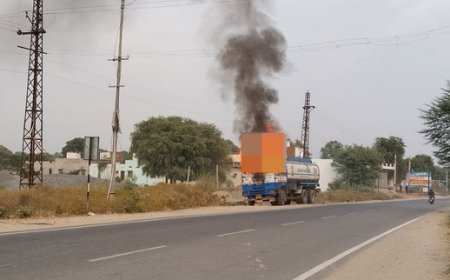 डीजल के खाली टैंकर में लगी आग