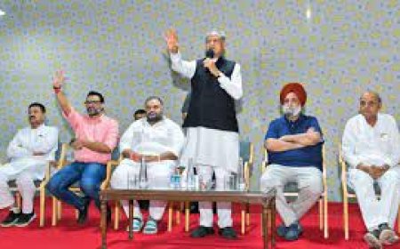 लोकेश शर्मा का हजारों समर्थकों के साथ मुख्यमंत्री आवास पर शक्ति प्रदर्शन