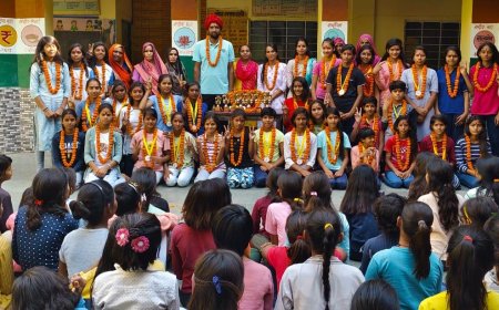 राजपुर बड़ा गांव में गोल्ड मेडल विजेता छात्रा खिलाड़ियों का किया सम्मान