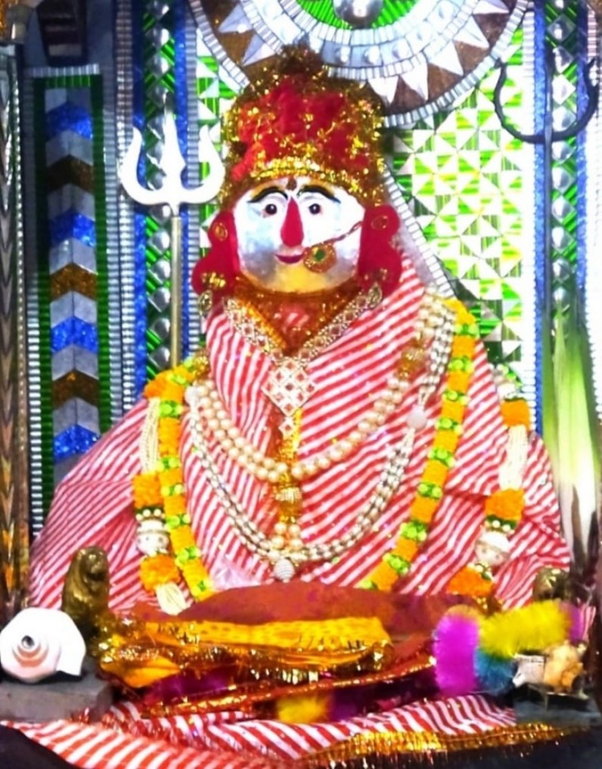 शक्तिपीठ झांतला माता (सालमपुरा)  नवरात्र में भक्तों द्वारा  माँ के दर्शन लाभ से रोगों से मिलतीं- मुक्ति सजावट व भजनों से महकता दरबार