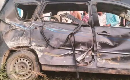 निजी स्कूल बस ने कार को मारी टक्कर: एक महिला सहित दो लोगों की हालत गंभीर