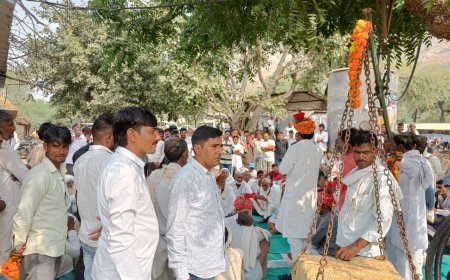मुंडावर कांग्रेस प्रत्याशी ललित यादव ने डेढ़ दर्जन गांवों में तूफानी दौरा