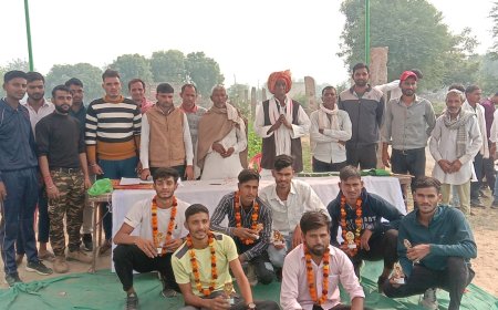 दौड़ प्रतियोगिता में प्रतिभागियों ने दिखाया दमखम: प्रतियोगिता शुरू होने से पहले मतदाताओं को जागरूक करने की दिलाई गई शपथ