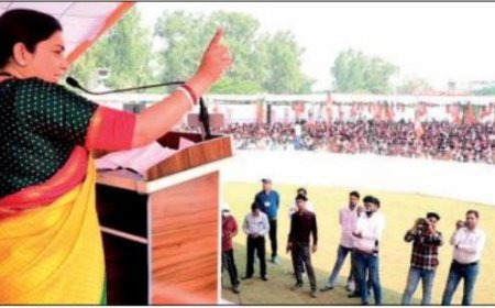 गहलोत से पूछना चाहती हूं कौन नामर्द है, तुम्हारी पार्टी में जिसका खून नहीं खोलता : स्मृति ईरानी