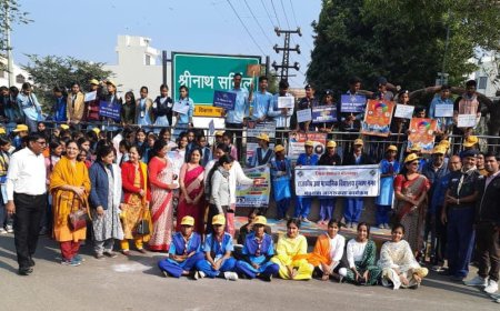 रैली , नुक्कड़ नाटक, रंगोली से मतदाताओं को किया जागरूक