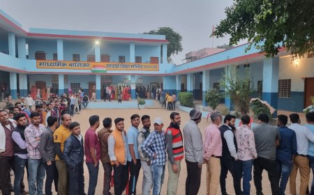 चौमूं विधानसभा क्षेत्र में युवाओं ने बड़े हर्षोल्लास के साथ नई सरकार बनाने के लिए डाला अपना वोट