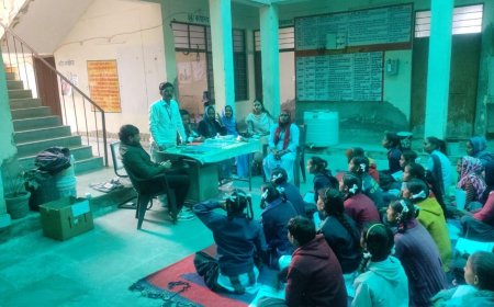 बालिका विद्यालय में हुआ एड्स दिवस के अवसर पर शिविर आयोजित