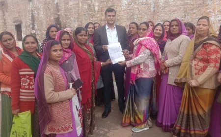 पल्स पोलियो अभियान कि तिथि बदलने की मांग, आंगनबाड़ी कर्मियों ने दिया ज्ञापन