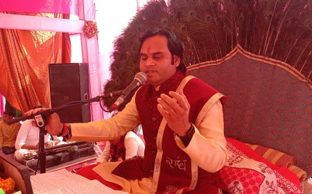 भागवत कथा सुनने से ही मनुष्य को मिलता है मोक्ष का मार्ग