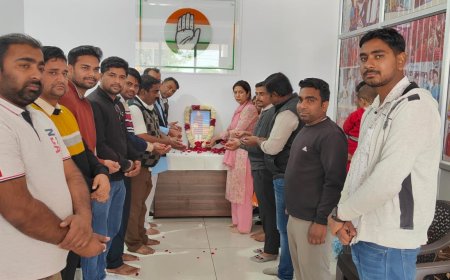 विधायक कार्यालय पर मनायी बाबा साहब डॉ  भीमराव अम्बेडकर की पुण्यतिथि