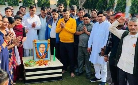 भाजपा कार्यालय  पर बाबा साहेब डॉक्टर भीमराव अंबेडकर जी की 68 वीं पुण्यतिथि मनाई