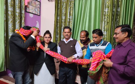 बार अध्यक्ष बैरवा का अजाक संगठन पदाधिकारियों ने किया सम्मान