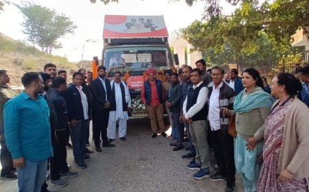 विकसित भारत संकल्प यात्रा की जागरुकता वैन को रामलाल शर्मा ने किया रवाना, केन्द्र की योजनाओं का लाभ अंतिम छोर तक पहुँचे-रामलाल शर्मा