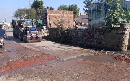 आम रास्ते पर गंदे पानी के जल भराव से वासियों का जीवन दुभर