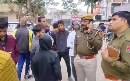 सड़क दुर्घटना में घायल हुए एक बाइक सवार की मौत