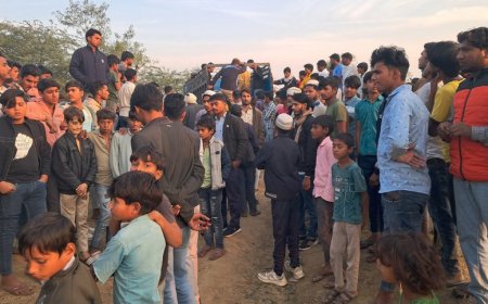 युवक का शव कंटीली झाड़ियों में पड़ा मिला जीराहेडा गांव के जंगल में पहाड़ी डिस्ट्रीब्यूटरी के निकट का घटनास्थल पूछताछ के लिए कुछ लोगों को पुलिस ने लिया हिरासत में