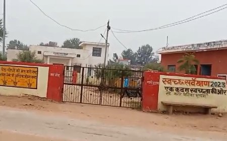 राष्ट्रीय ध्वज तिरंगा का भुसावर में हो रहा है अपमान प्रशासन का कोई नही है ध्यान