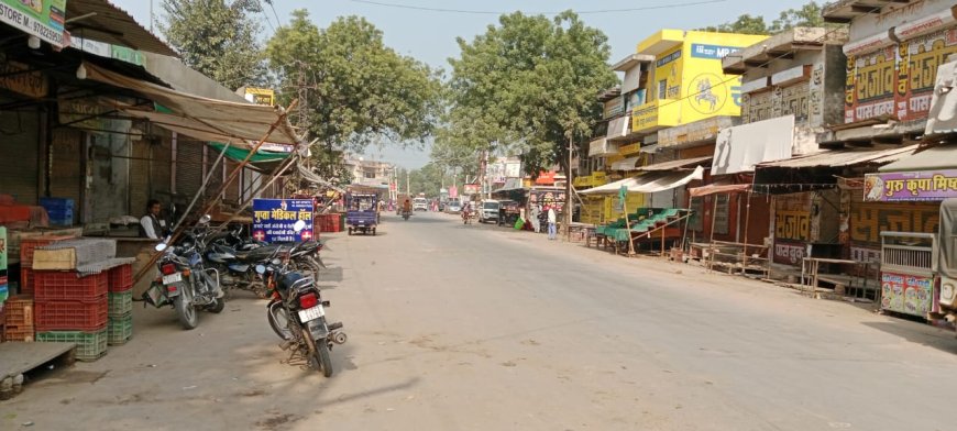 करणी सेना की राष्ट्रीय अध्यक्ष सुखदेव गोगामेडी की हत्या के विरोध में समाज व व्यापारीयो ने मुंडावर बाजार किया बंद