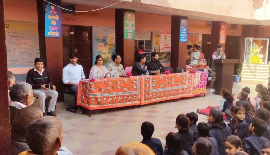 कस्तूरबा गांधी बालिका विद्यालय में भामाशाहों का सम्मान कर बालिकाओं को किया जर्सी का वितरण
