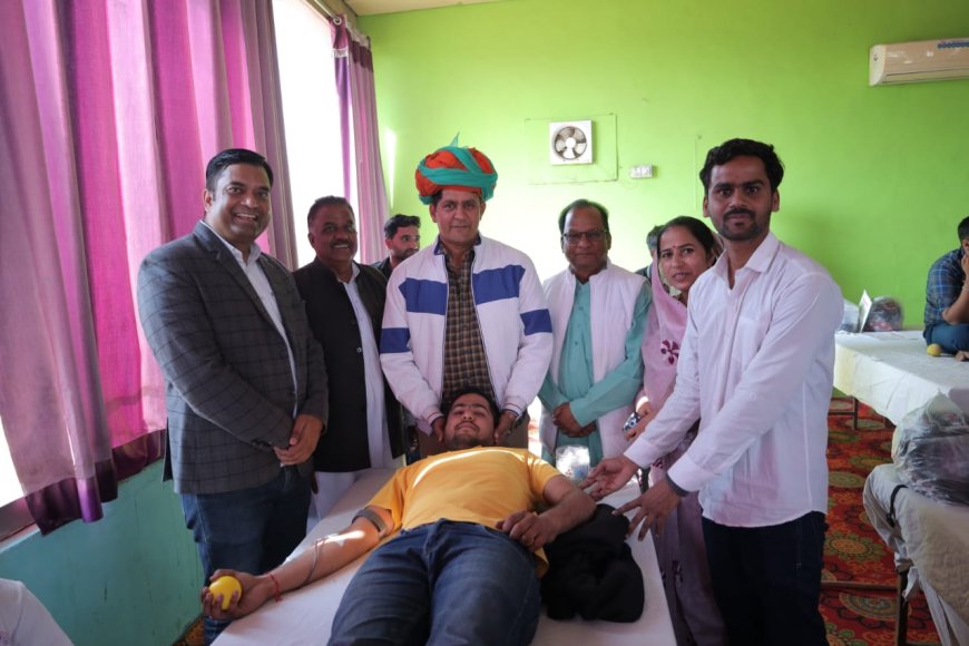 रक्तदान किसी व्यक्ति की जान बचाने के साथ अन्य परिवारजनों की आशाओं को भी रखता है जीवित - रामलाल शर्मा
