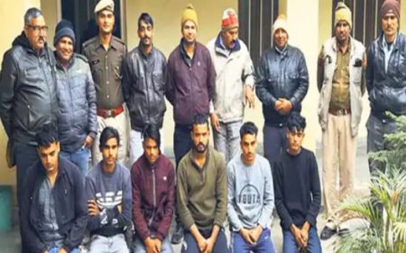 साइबर ठगों के विरुद्ध कार्यवाही :5 गांवों में दबिश- 9 ठगों से 5 लैपटॉप, 19 मोबाइल, एक कार और 59500 रुपए बरामद