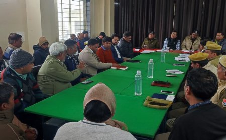 जिले में आवश्यक वस्तुओं की आपूर्ति सुनिश्चित रहे- जिला कलेक्टर