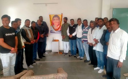 नारी सशक्तीकरण की प्रतिमूर्ति सावित्रीबाई फुले  की जयंती पर नमन