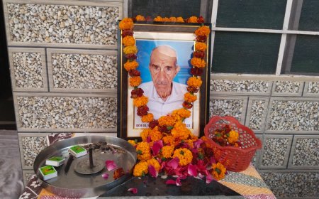 गुरुदेव स्वर्गीय रामानंद जी स्वामी की श्रद्धांजलि सभा में बुद्धिजीवी लोगों ने लिया भाग