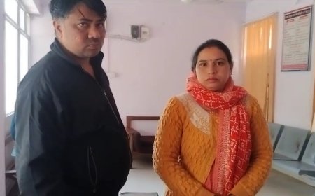 बाजार में सामान खरीद रही महिला का नकदी सहित अन्य सामान से भरा पर्स पार