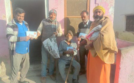 बनेठी में अयोध्या से आए पीले चावल एवम पत्रक का वितरण किया