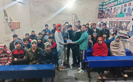 अयोध्या से आये पूजित अक्षत, पत्रक व श्रीराम मंदिर चित्र का वितरण जारी