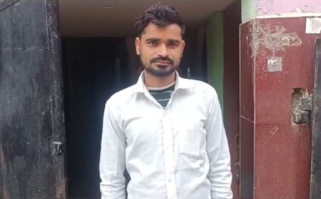 बाईक सवार ले उड़े हाथ में से मोबाइल:शहर मे मोबाइल छीनने की बढ़ी वारदातें