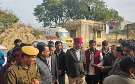 चिकित्सालय में चिकित्सक जिम्मेदारी से काम करें, नहीं तो कार्रवाई होगी - शेखावत