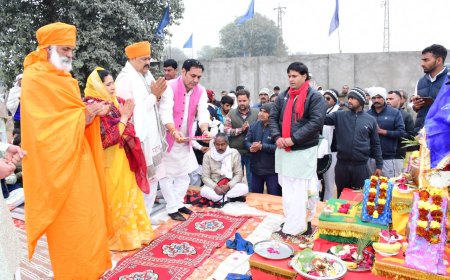 ध्वज स्थापना व भूमि पूजन किया वर्ष पर्यंत 108 कुण्डीय मृत्युंजय रूद्र महायज्ञ