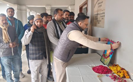 तुम मुझे खून दो,मैं तुम्हें आजादी दूंगा' आज भी लोगों के तन-मन में देशभक्ति का जज्बा और जोश भर देता है, : रवेंद्र विक्रम सिंह