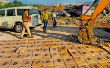 आबूरोड एक करोड़ की लागत कि 1350 शराब पेटियों पर चला जेसीबी