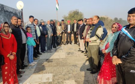 क्षेत्रीय कार्यालय नीमकाथाना परिसर में धूमधाम से मनाया गणतंत्र दिवस :पूर्व शाखा प्रबंधक हरि सिंह राव भी रहे मौजूद