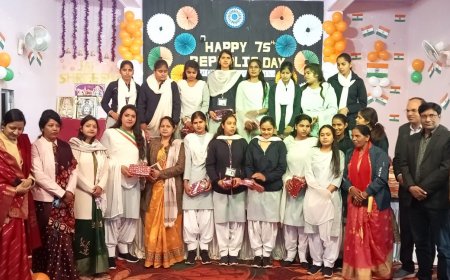 तिजारा के श्री चंद्र प्रभ कन्या महाविद्यालय में धूमधाम से मनाया गया 75वा गणतंत्र दिवस