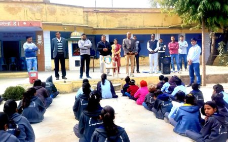 पवाना अहीर में राष्ट्रपिता महात्मा गांधी की पुण्य तिथि पर श्रद्धा सुमन अर्पित कर किया याद